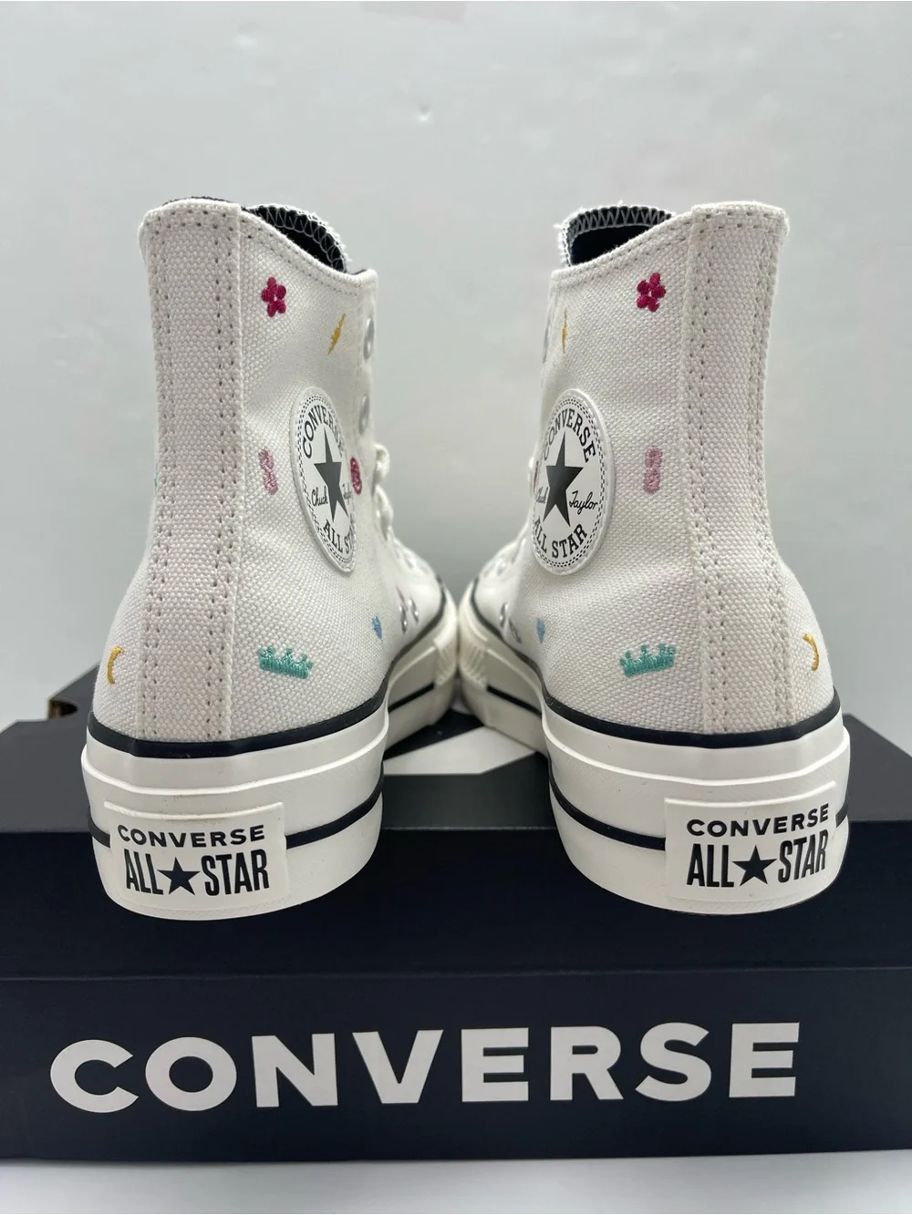 Converse CTAS LIFT HI VINTAGE WHITE/VINTAGE WHITE Platform High Top Embroidery
